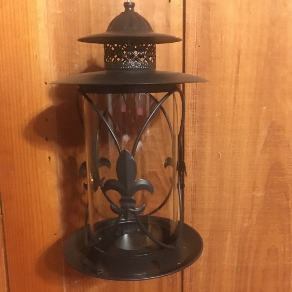 Brand new Backyard Glory bird feeder
